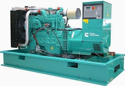 Дизельный генератор Cummins C700D5